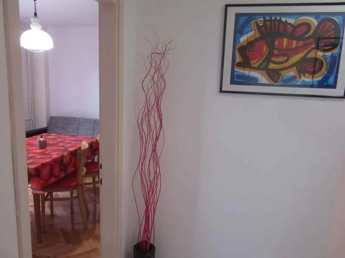 Apartments In Novi Vinodolski 39135