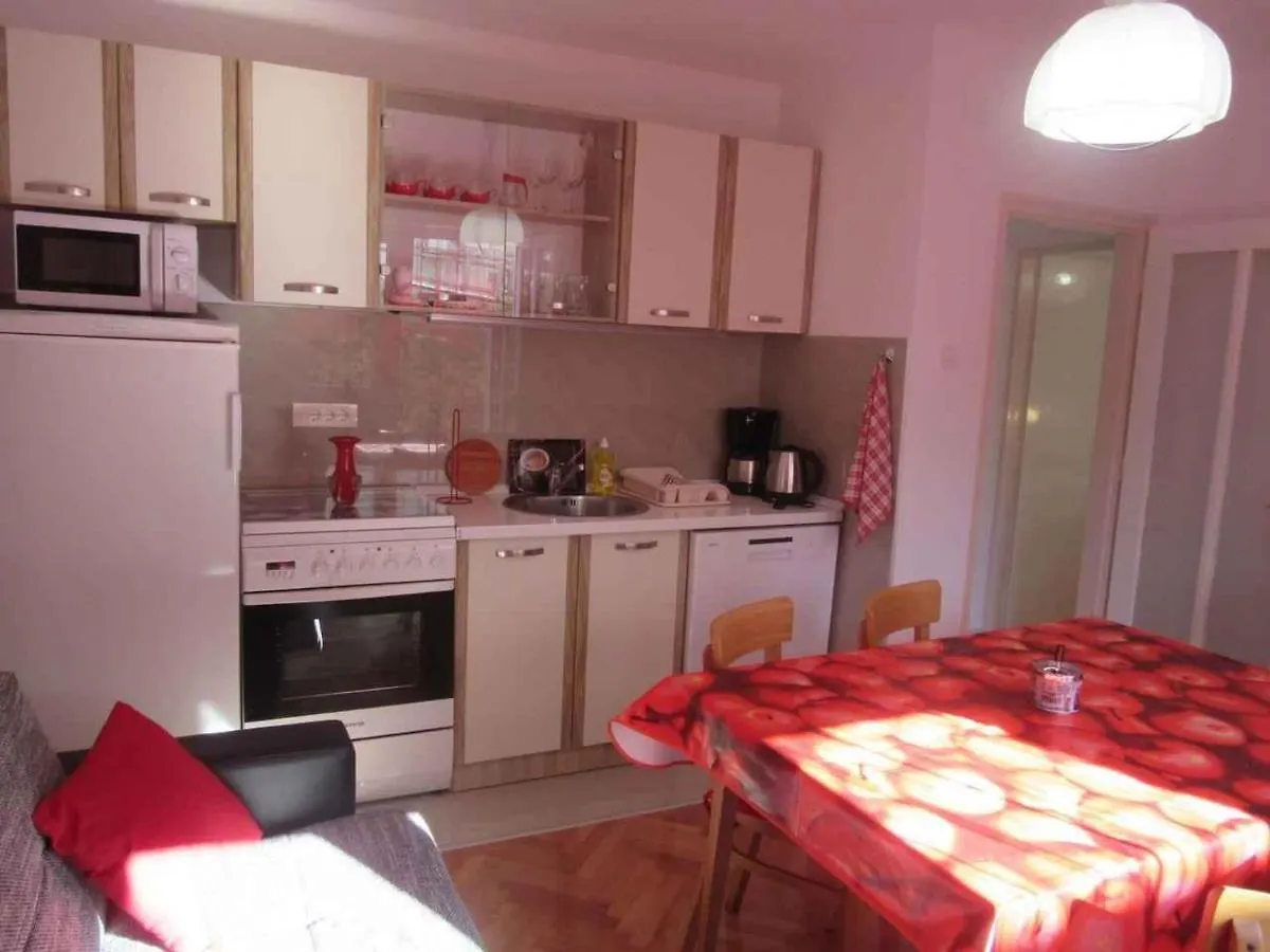 Apartments In Novi Vinodolski 39135 Kroatien
